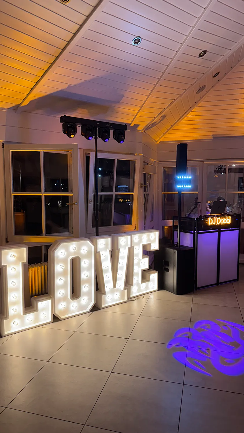 Technik Aufbau von DJ Dobbi zur Hochzeit