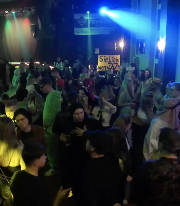 dj-dobbi-zum-fasching-in-frohburg
